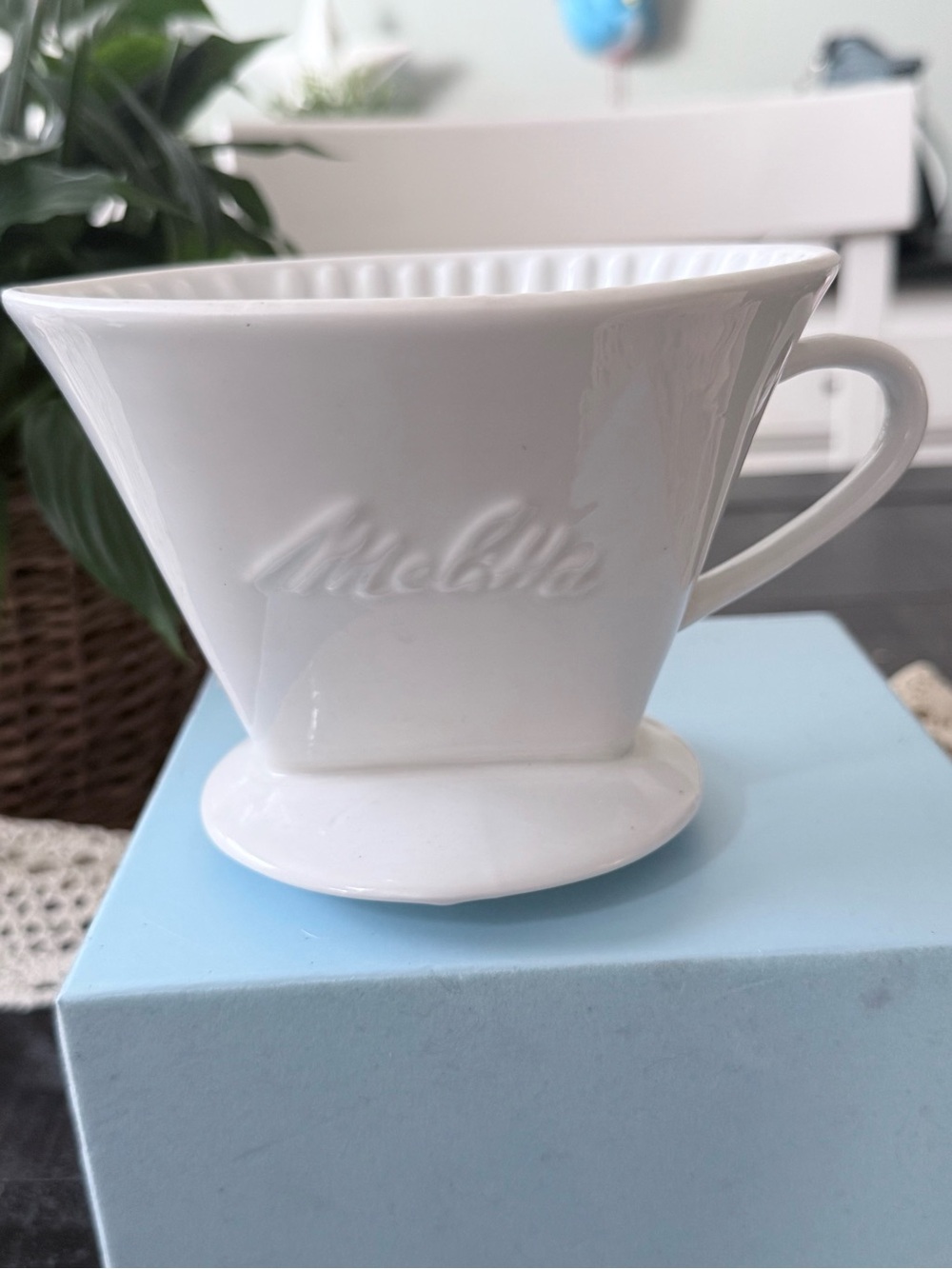Vintage Melitta White Ceramic Coffee Dripper Pour Over Cone Filter #102 1 Hole